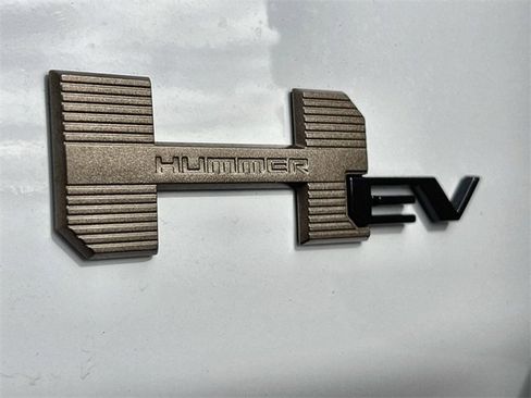 New 2025 GMC Hummer EV 3X w/ Battery Pack, 24 Module Pack image 19