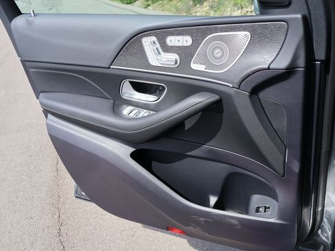 New 2026 Mercedes-Benz GLS 450 4MATIC image 37