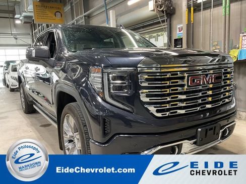 Used 2024 GMC Sierra 1500 Denali w/ Denali Reserve Package AWD/4WD image 1