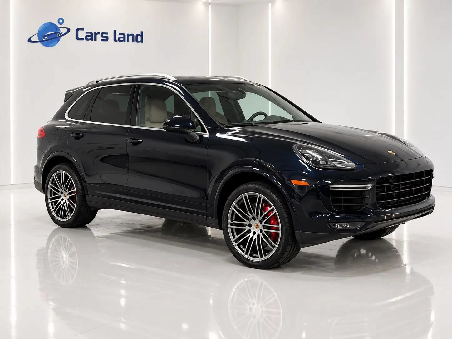 Used 2016 Porsche Cayenne Turbo AWD/4WD image 2