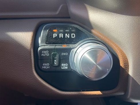 Used 2019 RAM 1500 Laramie image 15