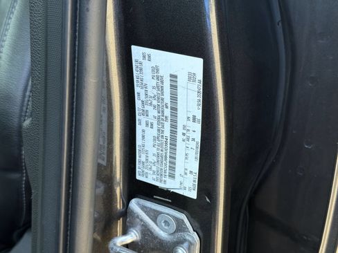 Used 2017 Ford Escape Titanium FWD image 39