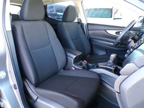 Used 2017 Nissan Rogue Sport S w/ S Appearance Package FWD image 27