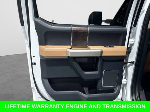 Used 2022 Ford F350 Lariat w/ Chrome Package RWD image 13