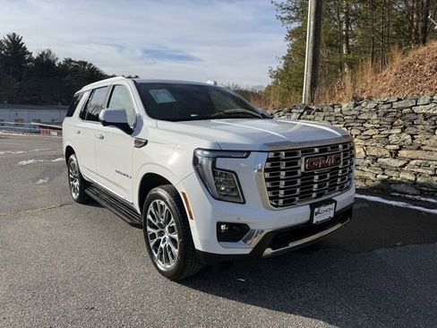 Used 2025 GMC Yukon Denali image 2