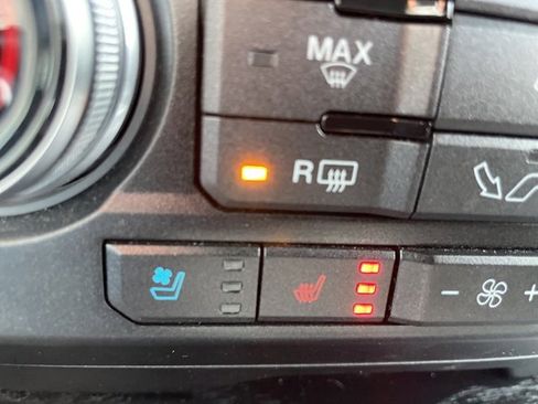 Used 2019 Ford F150 Platinum w/ Equipment Group 701A Luxury image 19