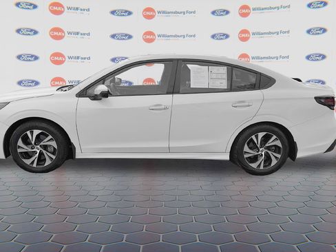 Used 2023 Subaru Legacy Premium image 4