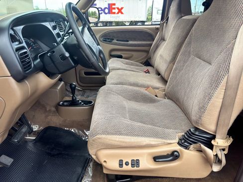 Used 1999 Dodge Ram 1500 Truck 4x4 Quad Cab image 32