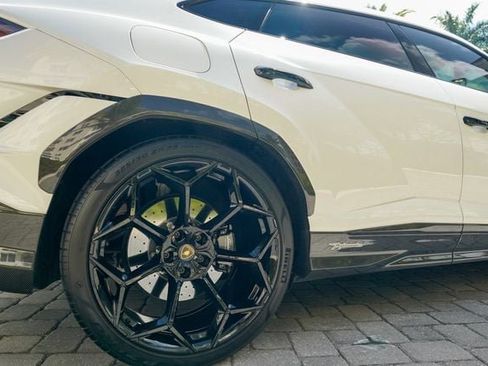 Used 2023 Lamborghini Urus Performante image 30