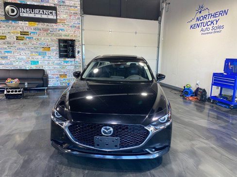 Used 2020 MAZDA MAZDA3 Sedan w/ Premium Package FWD image 3