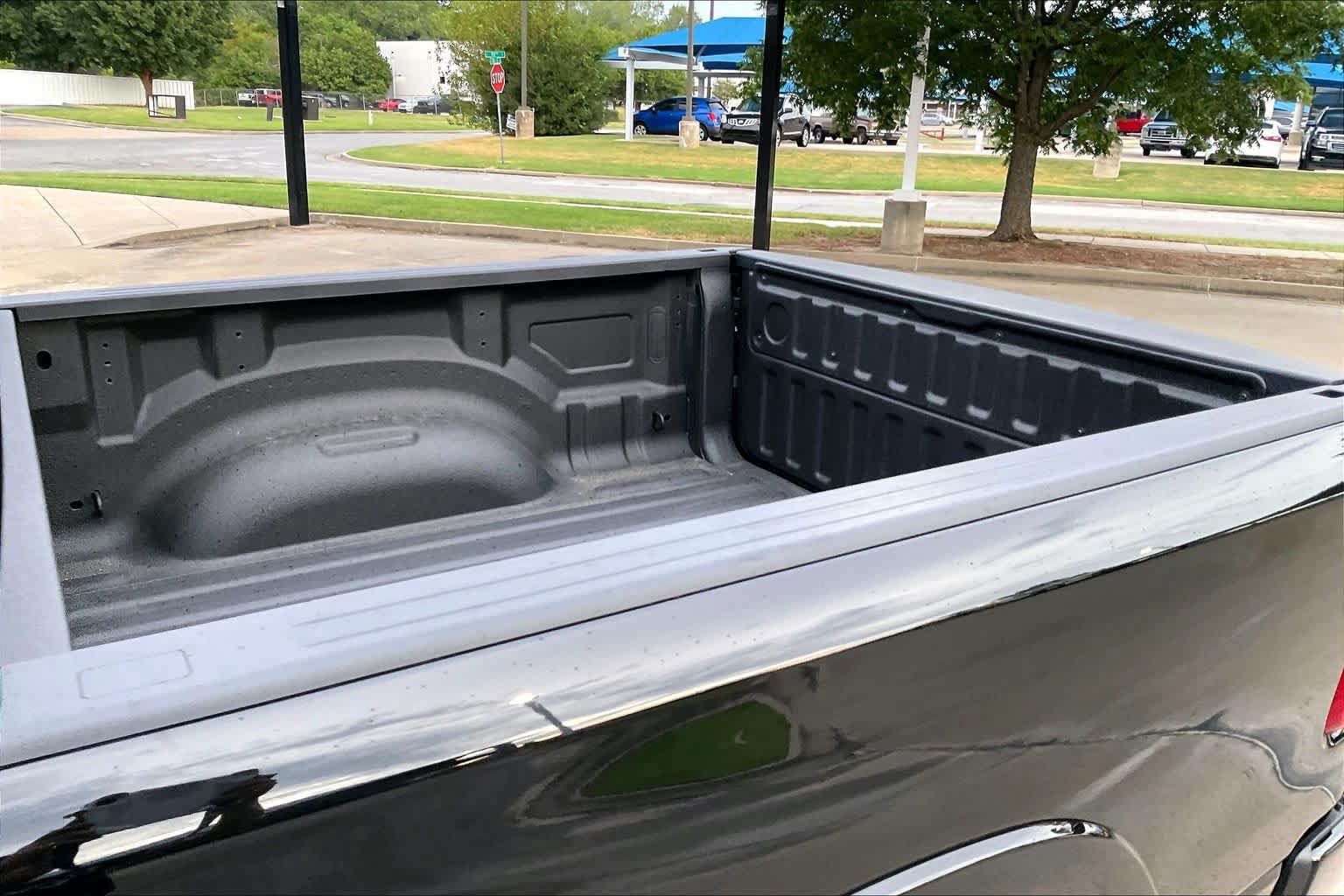 Used 2025 RAM 1500 Lone Star AWD/4WD image 31