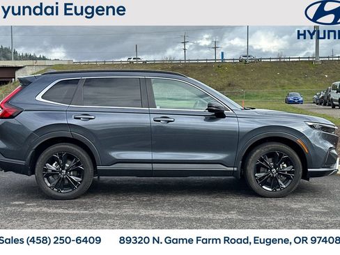 Used 2024 Honda CR-V Sport Touring image 2