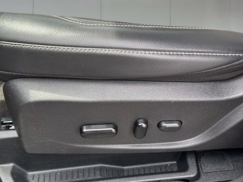 Used 2019 Ford Escape SEL AWD/4WD image 13