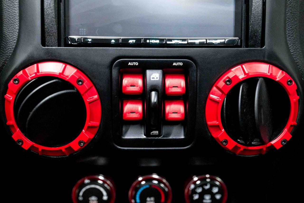 Used 2015 Jeep Wrangler Unlimited Sport w/ Quick Order Package 23S AWD/4WD image 64