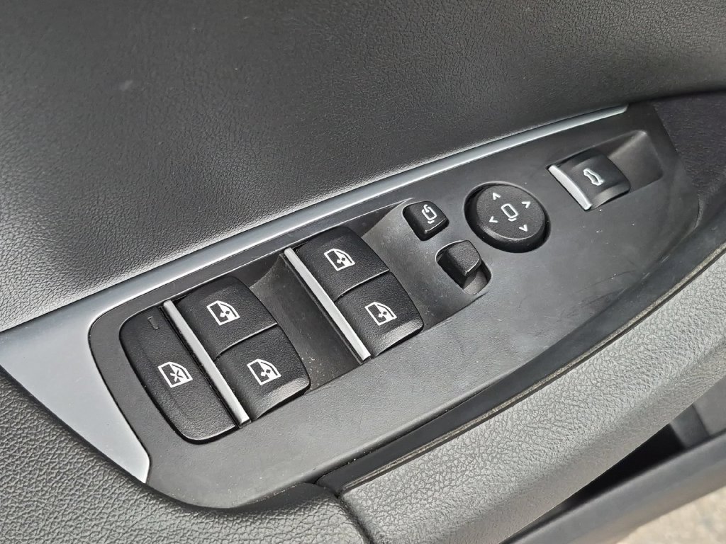 Used 2018 BMW X3 xDrive30i AWD/4WD image 16