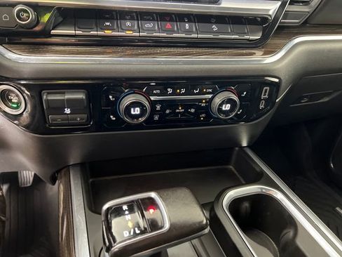 Used 2022 Chevrolet Silverado 1500 RST image 19