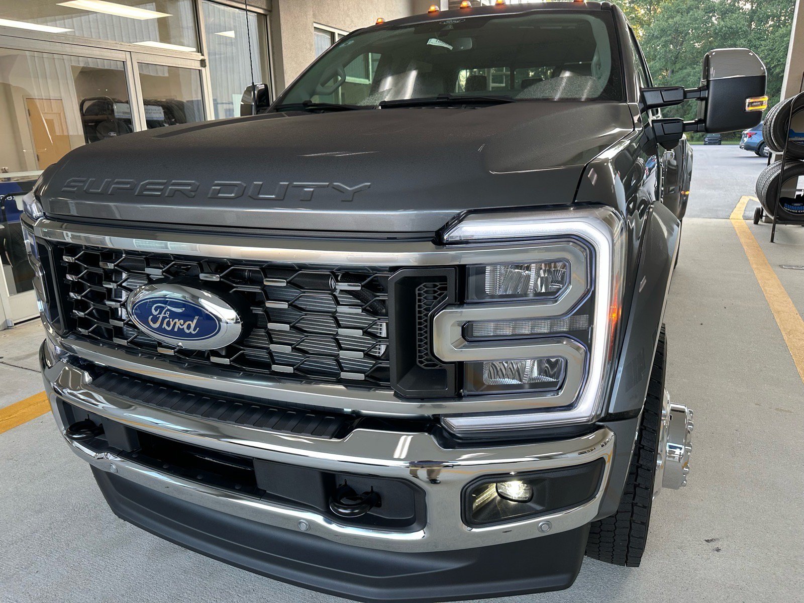 New 2026 Ford F450 Lariat w/ Lariat Ultimate Package AWD/4WD image 2