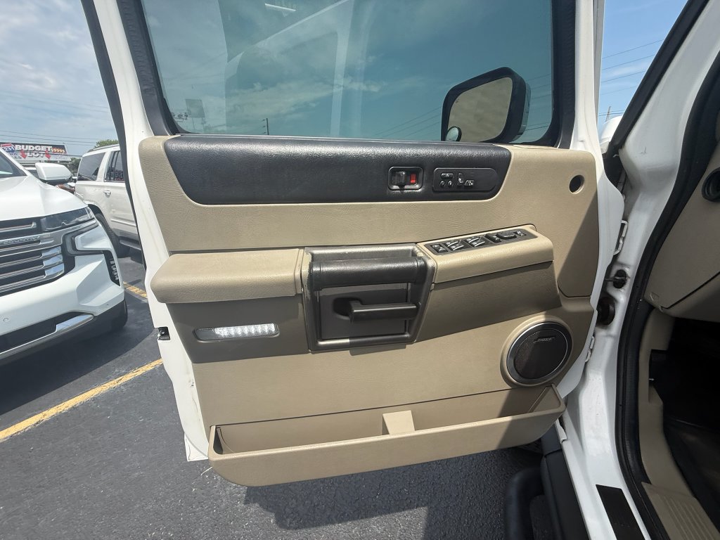 Used 2003 HUMMER H2 w/ Preferred Equipment Group AWD/4WD image 10