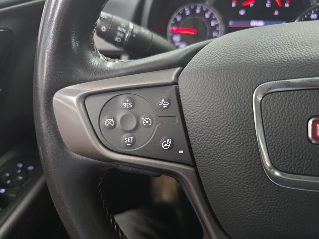 Certified 2022 GMC Terrain AT4 w/ Infotainment Package II AWD/4WD image 31