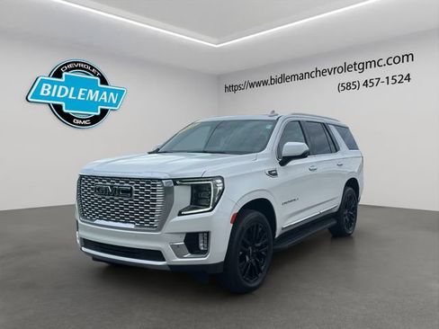 Used 2021 GMC Yukon Denali w/ LPO, Illumination Package AWD/4WD image 3