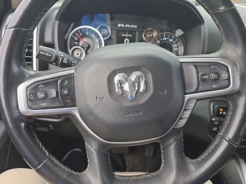Used 2019 RAM 1500 Big Horn AWD/4WD image 11