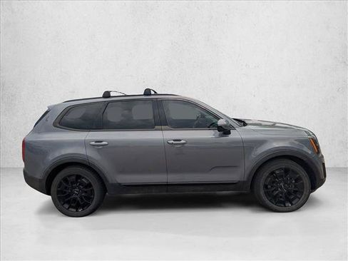 Used 2022 Kia Telluride SX w/ SX Prestige Package AWD/4WD image 4