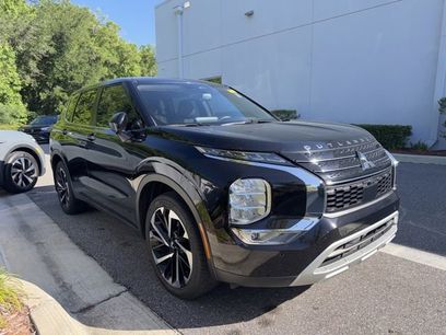 Used 2024 Mitsubishi Outlander SE