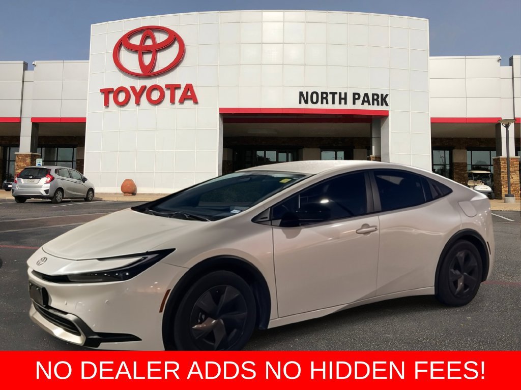 Used 2026 Toyota Prius Plug-In Hybrid FWD image 1