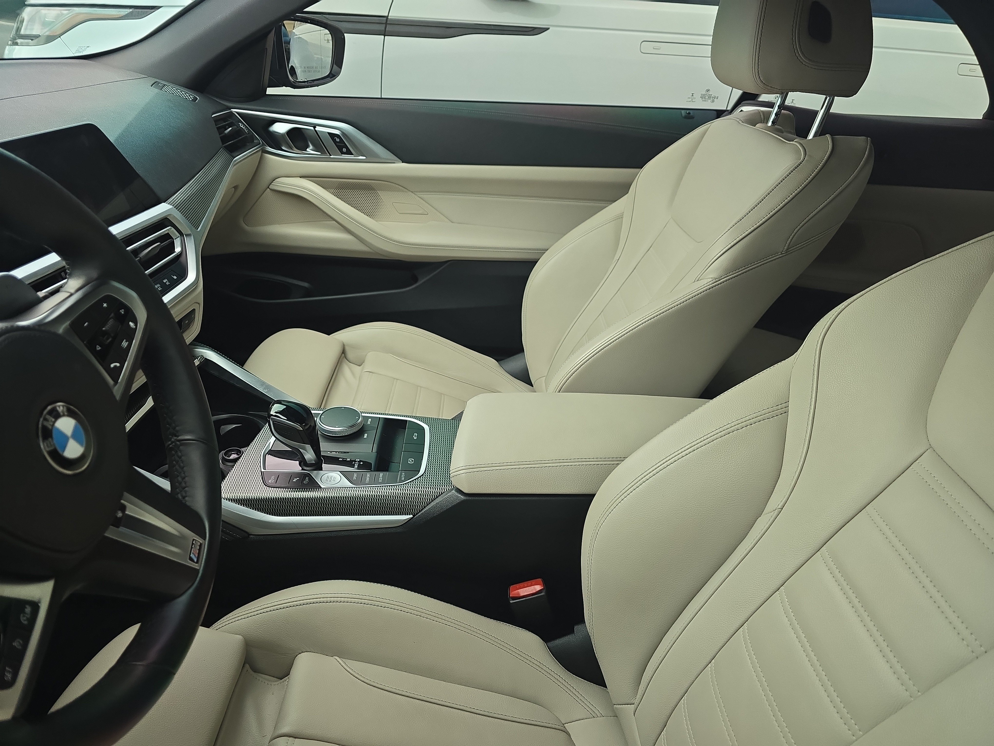 Used 2023 BMW 430i Convertible w/ M Sport Package RWD image 4