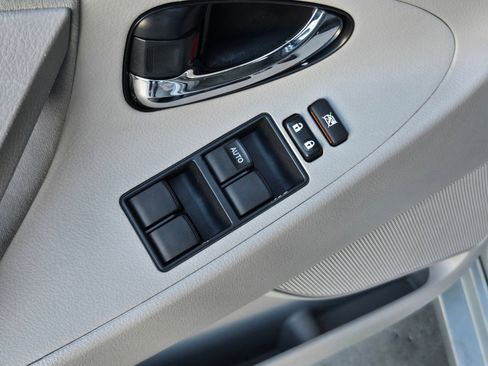 Used 2007 Toyota Camry LE image 9