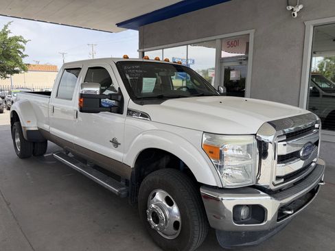 Used 2013 Ford F350 Lariat w/ Lariat Ultimate Pkg AWD/4WD image 2