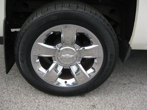 Used 2014 Chevrolet Silverado 1500 LTZ w/ LTZ Plus Package AWD/4WD image 9