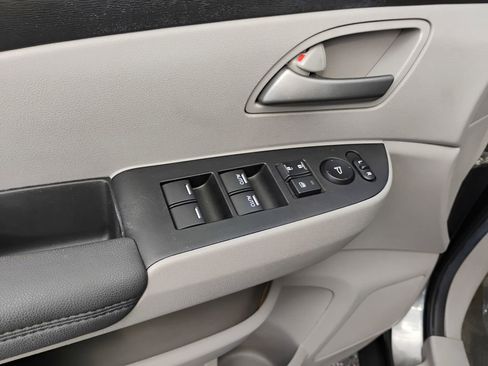 Used 2012 Honda Odyssey EX-L image 23