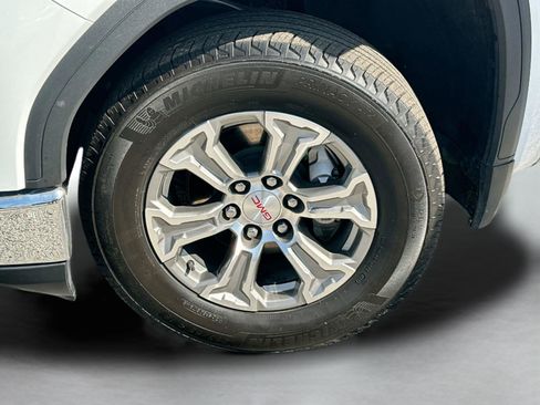 Used 2025 GMC Sierra 1500 SLT image 31