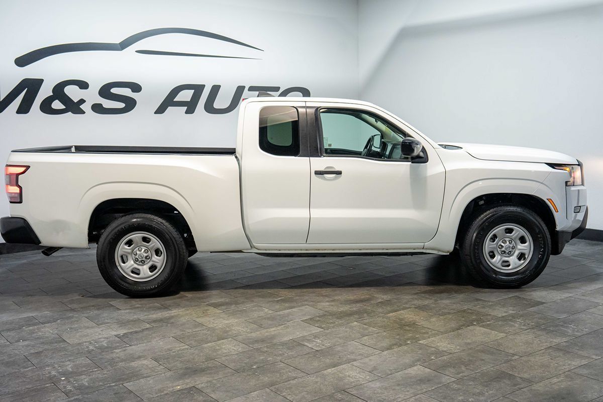 Used 2022 Nissan Frontier S w/ Technology Package RWD image 17