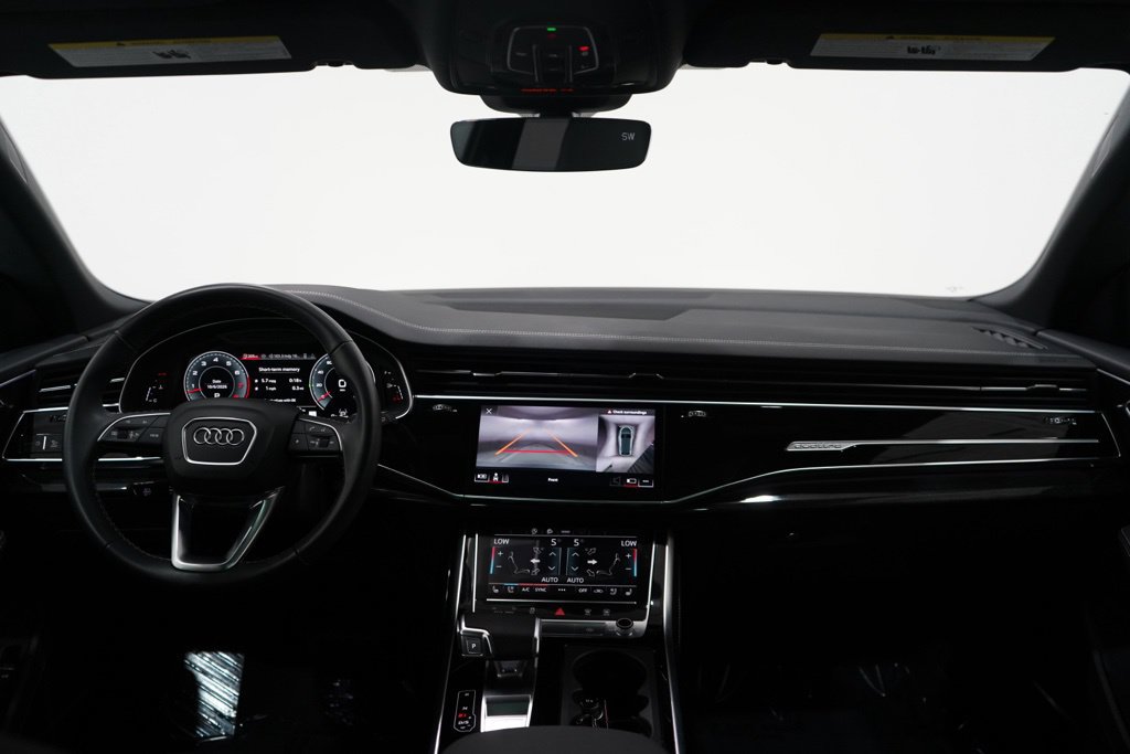 Used 2025 Audi Q8 Premium Plus AWD/4WD image 16