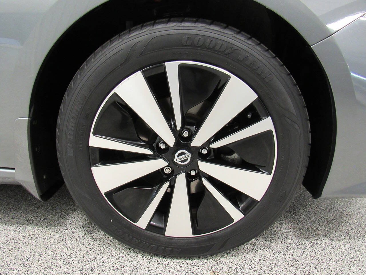 Used 2021 Nissan Altima 2.5 SV FWD image 13