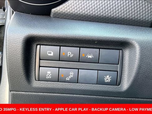 Used 2024 Nissan Kicks S FWD image 15