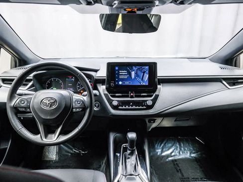Used 2024 Toyota Corolla SE image 13
