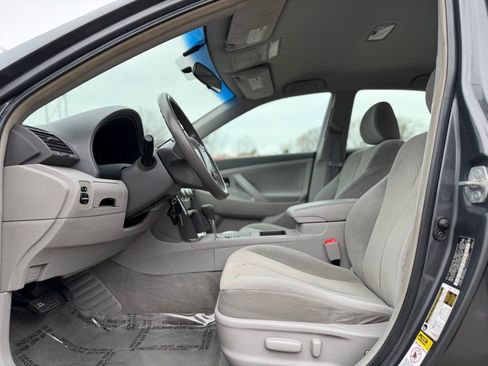 Used 2009 Toyota Camry LE image 12