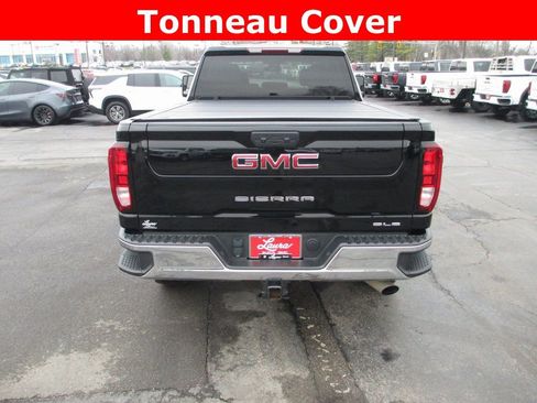 Used 2025 GMC Sierra 2500 SLE w/ SLE Value Package; image 9