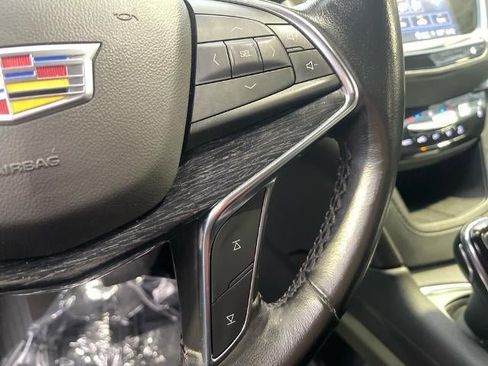 Used 2023 Cadillac XT5 Premium Luxury image 10