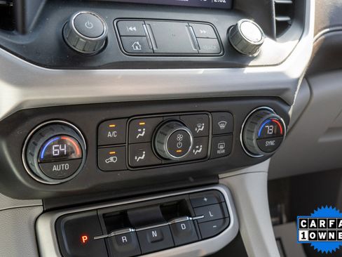 Used 2023 GMC Acadia SLT image 14