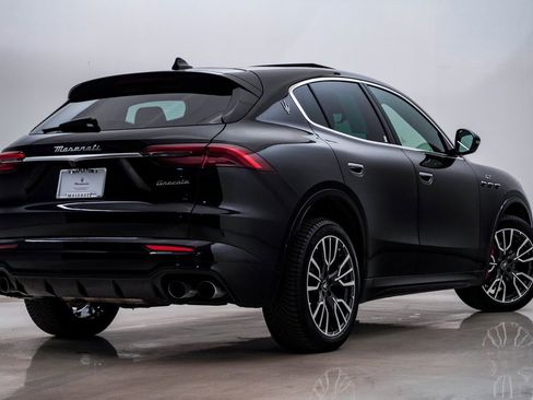 Certified 2024 Maserati Grecale GT image 9