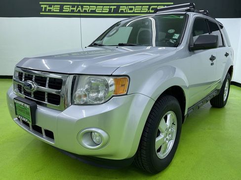 Used 2011 Ford Escape XLT w/ 203A Rapid Spec Order Code image 5