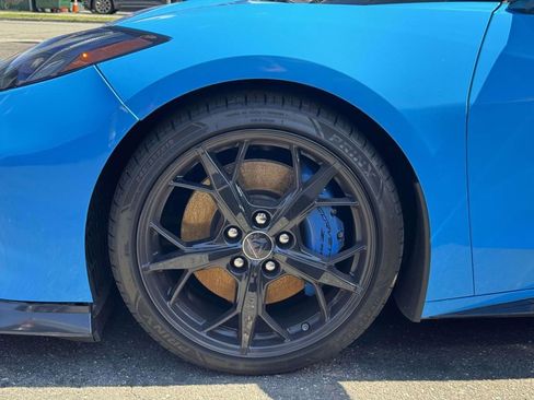 Used 2021 Chevrolet Corvette Stingray Premium Conv w/ Z51 Performance Package image 9