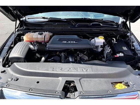 Used 2022 RAM 1500 Limited AWD/4WD image 10