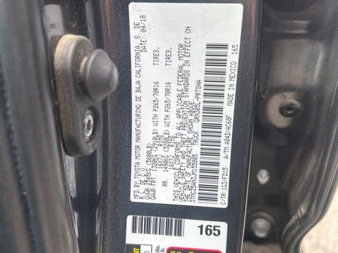 Used 2018 Toyota Tacoma TRD Off-Road w/ Technology Package image 11