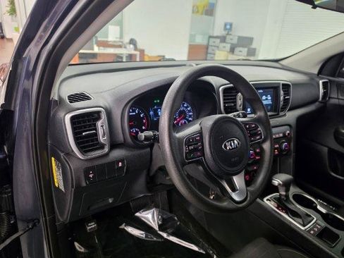 Used 2019 Kia Sportage LX w/ LX Popular Package AWD/4WD image 7