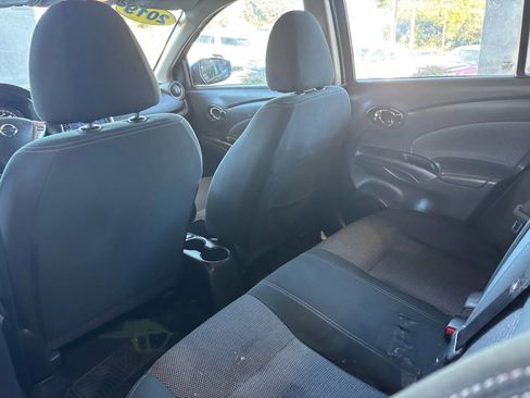 Used 2019 Nissan Versa SV image 19